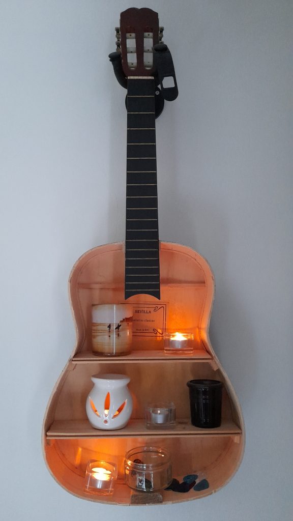 Guitare decoration bougies